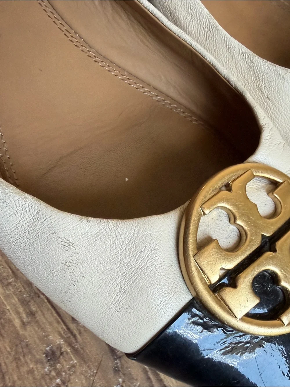Tory Burch Two-Tone Cream and Black Leather Logo Ballet Flats